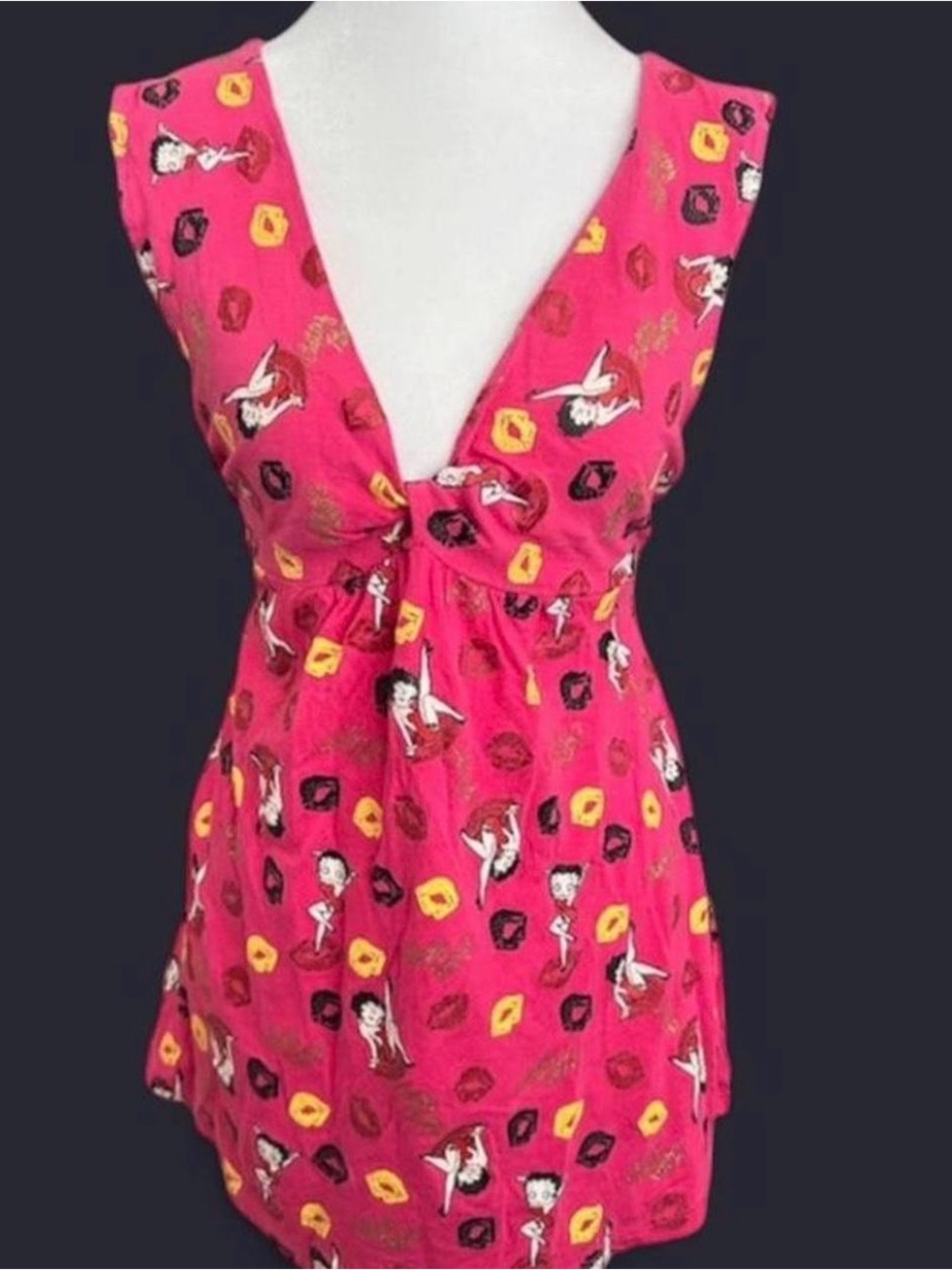 Women’s Pink V-Neck Knot Front Tank Top